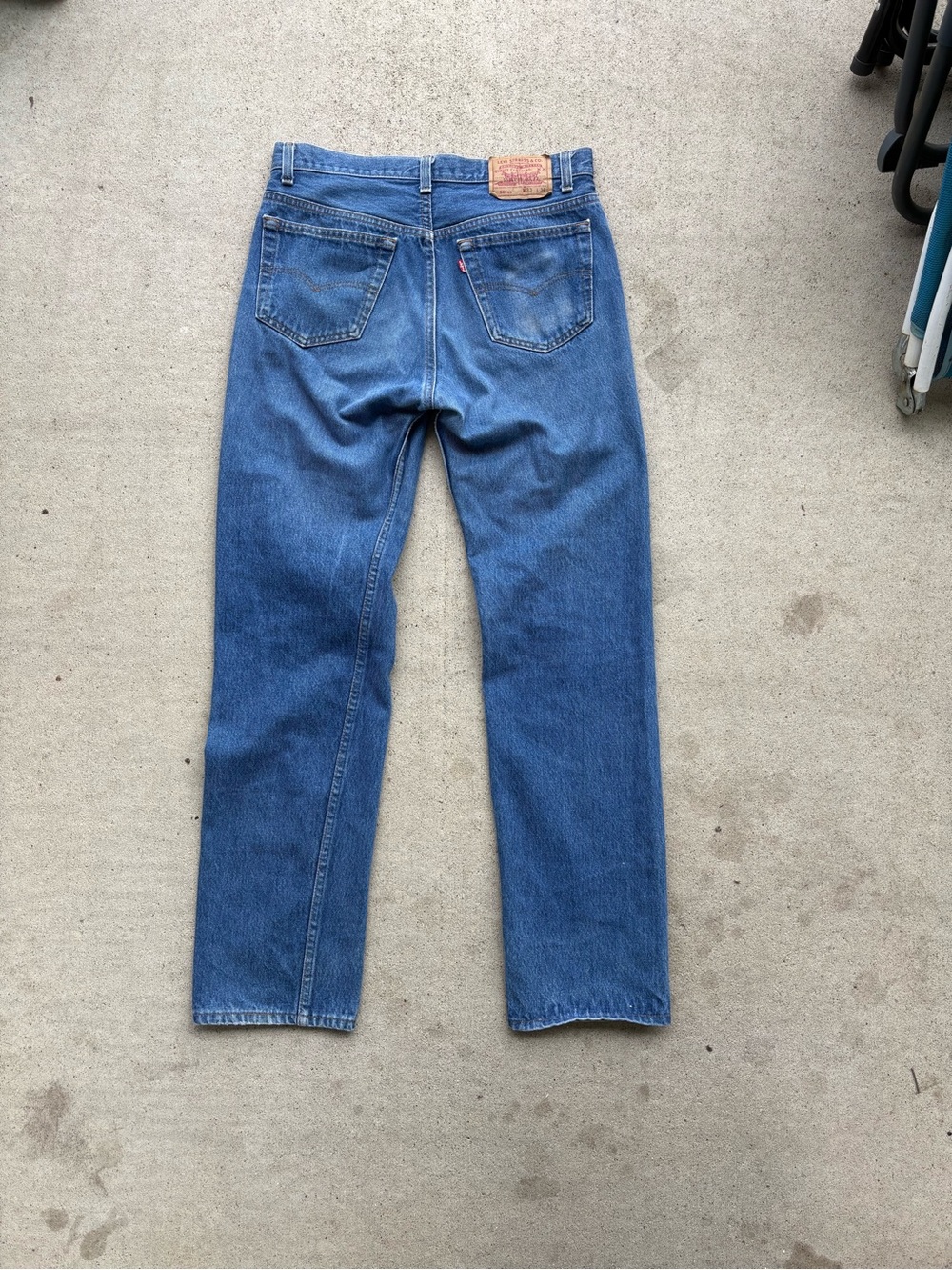 ⁠Vintage 90s Levis 501 xx Made in USA Blue Denim Jeans 32x33⁠
